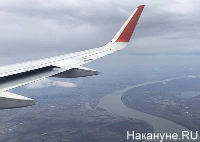 Самолет Челябинск-Норильск вернулся в аэропорт вылета из-за технической неисправности