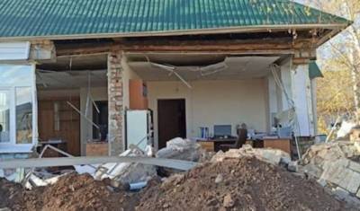 В Башкирии подрядчик случайно снес стену здания прокуратуры