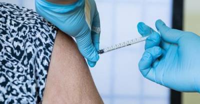 Третий раунд вакцинации в Швейцарии на фоне роста числа смертей уже привитых