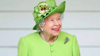Британская королева Елизавета II отказалась принимать премию «Старушка года»