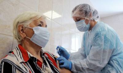 Кто в деле, тот и в ответе: премьер Латвии о медиках, выступающих против прививок от Covid