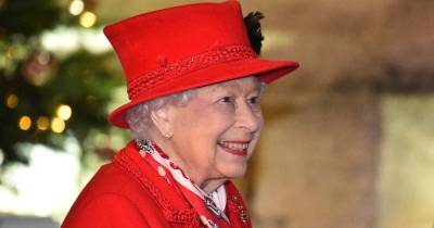 Елизавета II ищет уборщицу в Букингемский дворец: озвучен размер зарплаты