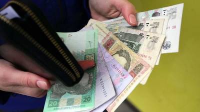 Украина запретила вносить на депозиты российские рубли