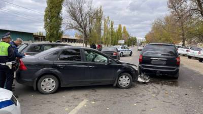 В ДТП с четырьмя иномарками в Воронеже пострадала женщина