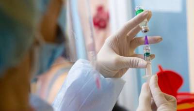 На Киевщине вакцинировали почти всех педагогов