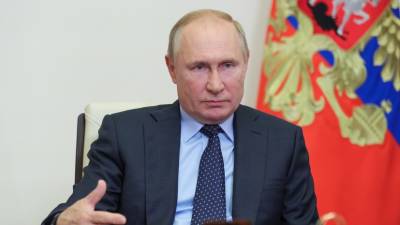 Путин заявил, что зарплата работников в нерабочие дни должна быть сохранена