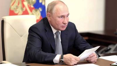 Владимир Путин утвердил для россиян девятидневные каникулы