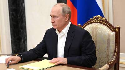 Путин подпишет документы о решениях по COVID-19 в России 20 октября