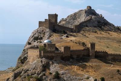 Россияне назвали самые красивые крепости страны