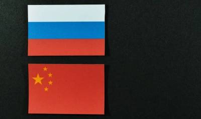 Bloomberg: Россия и Китай вместо дружбы могут стать злейшими врагами