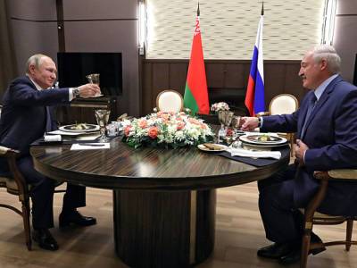 СМИ: Россия заплатила за обеды Лукашенко вдвое больше, чем за питание Ангелы Меркель