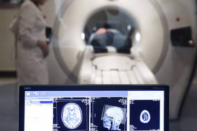В Южной Корее пациент умер внутри аппарата МРТ от удара кислородным баллоном