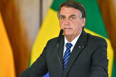 Сенат Бразилии обвинил президента в преступлениях против человечности