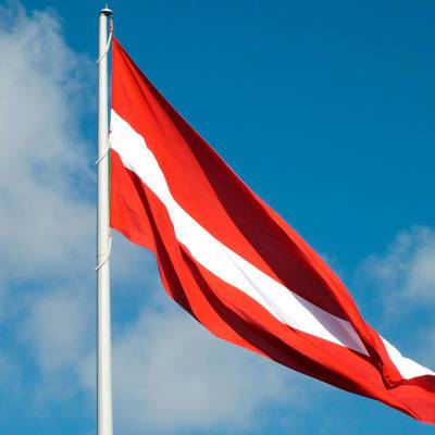 Правительство Латвии приняло решение ввести в стране жесткий локдаун
