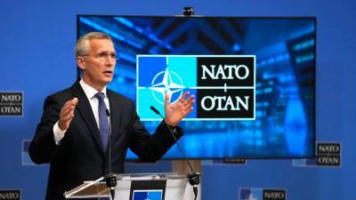 Столтенберг: НАТО намерено поддерживать диалог с Россией, несмотря на последние события