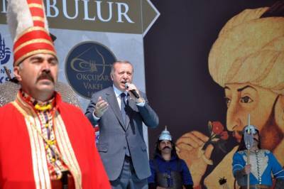 Эрдоган стремится к полному восстановлению Османской империи...
