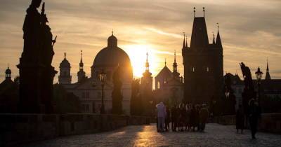 Либералы намерены оградить Чехию от "недемократических государств"