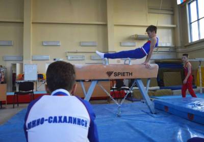 Сахалинские гимнасты успешно выступают на первенстве в Хабаровске