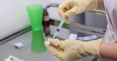 В Украине за сутки сделали рекордное количество прививок от коронавируса