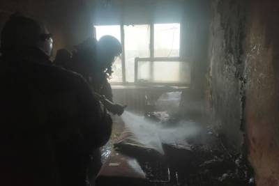 16 человек эвакуировали из горящего в Ефремове дома 20 октября