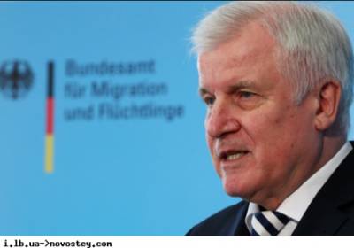 Глава МВД Германии обвинил РоSSию в созданном режимом Лукашенко мигрантском кризисе