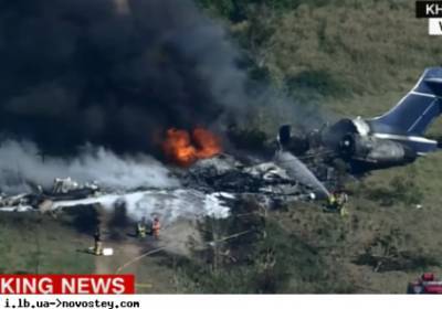 В Техасе разбился самолет с пассажирами, более 20 человек выжили