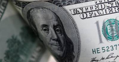Будет ли сегодня обвал курса доллара: главный «именинник» — Нацбанк
