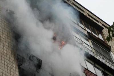 В Ростове при пожаре в многоэтажке пострадал 34-летний мужчина