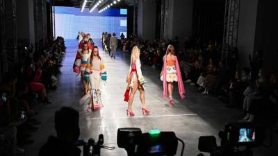 В Москве стартовала неделя моды Mercedes-Benz Fashion Week Russia