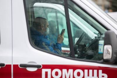 В Петербурге бригаду скорой помощи совершено нападение. Подозреваемый задержан