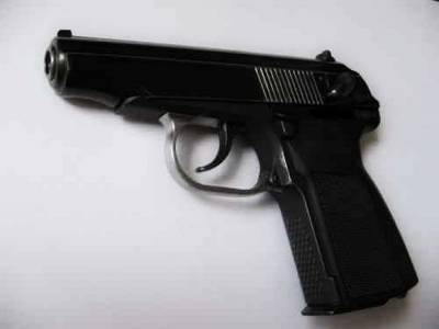 В Брянске пенсионер обстрелял полицейского из боевого пистолета