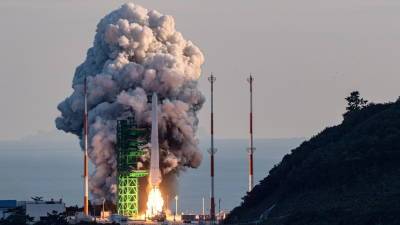 Южная Корея запустила собственную ракету-носитель «Нури»