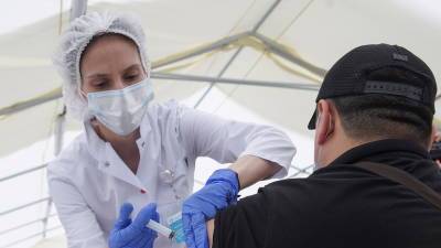 В Омской области вакцинацию от COVID-19 прошли более 662 тысяч жителей