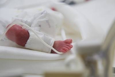 В Челябинске в отделении патологии находятся 48 больных коронавирусом младенцев