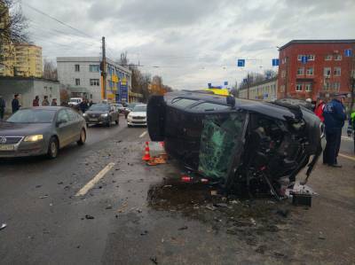Шесть человек, среди которых двое детей, пострадали в ДТП на проспекте Калинина в Твери, которое устроил «гонщик» на Renault