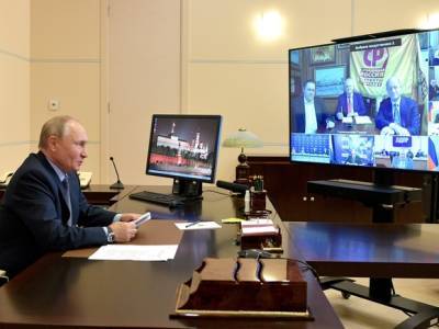 В период «малого локдауна» Путин будет работать только по видеосвязи, без очных мероприятий