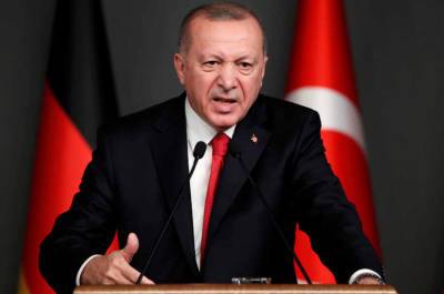 Эрдоган пригрозил выслать из Турции послов США