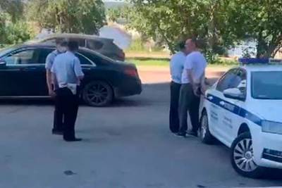 На напавшего на полицейского бывшего депутата Госдумы завели уголовное дело