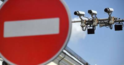 Камеры на дорогах Москвы начали фиксировать еще одно нарушение