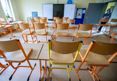 Детсады и школы Омской области закроются в нерабочую неделю