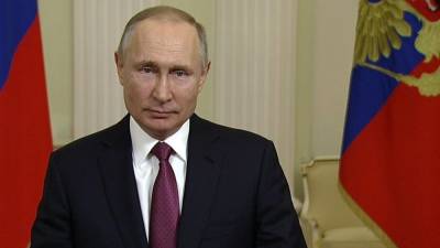Президент России назвал догматизмом на грани абсурда борьбу за равноправие на Западе