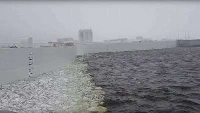 Петербургскую дамбу закроют в связи с угрозой наводнения 22 октября