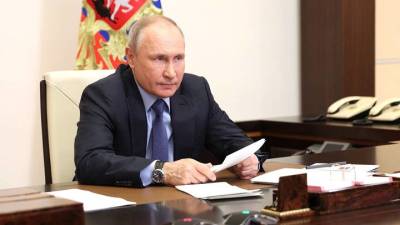 «Распад великой страны»: Путин назвал последствия революций в России