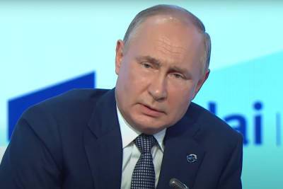 Путин согласился насчет необходимости изменить закон об иностранных агентах