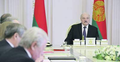 Конституцию Белоруссии напишут в администрации Лукашенко