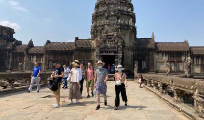 В Камбоджу начали пускать туристов, привитых любой вакциной от ковида