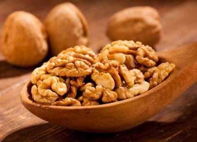 Диетологи утверждают: регулярное употребление грецких орехов - залог здоровой старости