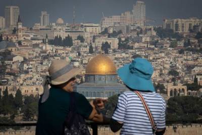 Израиль откроет свои границы для полностью вакцинированных туристов с 1 ноября
