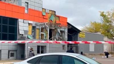 После взрыва в торговом центре российского города возбуждено уголовное дело
