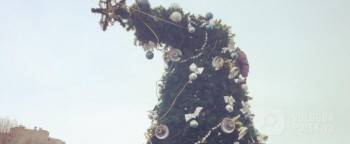 В середине октября Вологду начали украшать к Новому году "Пьяными елями" и 3D-снежинками